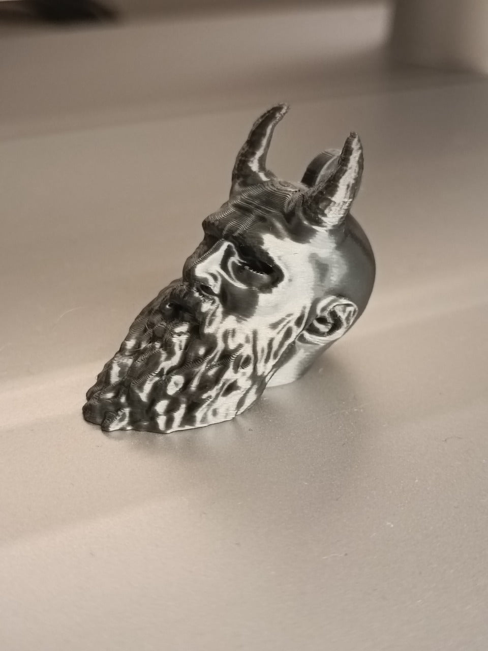 Beoals 3D Printed Viking Head Keychain – Unique Warrior Beard Design for Men, Car & Bike Key Ring (Beige)