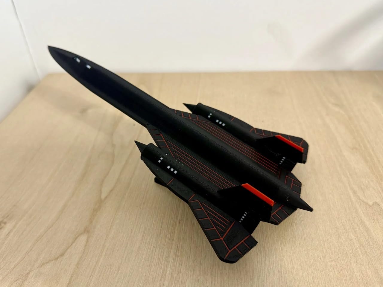 Beoals SR-71 Blackbird Aircraft Display Model | Matte Black Collectible Jet Plane | Die-Cast Desktop Scale Model with Stand | Aviation Gift for Collectors & Enthusiasts
