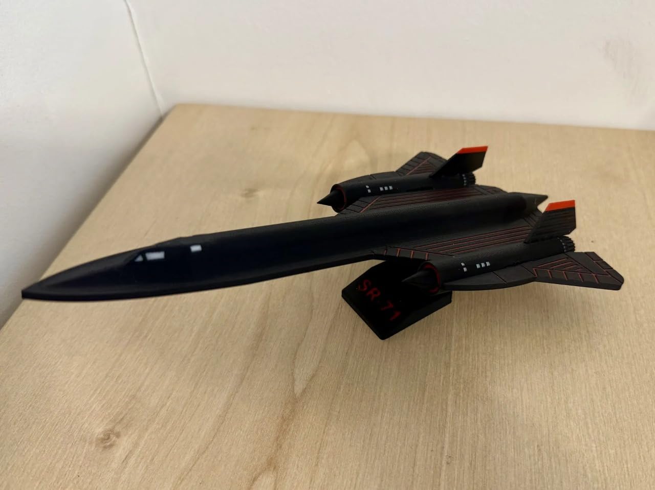 Beoals SR-71 Blackbird Aircraft Display Model | Matte Black Collectible Jet Plane | Die-Cast Desktop Scale Model with Stand | Aviation Gift for Collectors & Enthusiasts