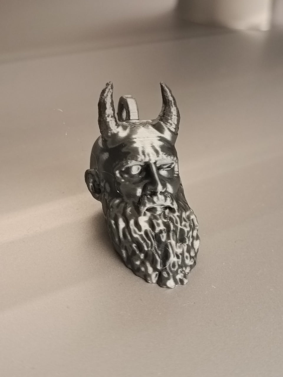 Beoals 3D Printed Viking Head Keychain – Unique Warrior Beard Design for Men, Car & Bike Key Ring (Beige)