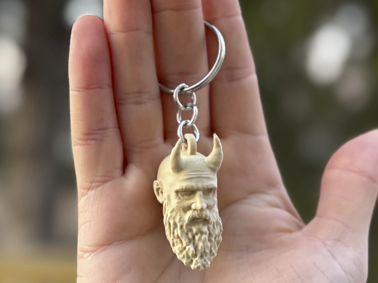 Beoals 3D Printed Viking Head Keychain – Unique Warrior Beard Design for Men, Car & Bike Key Ring (Beige)