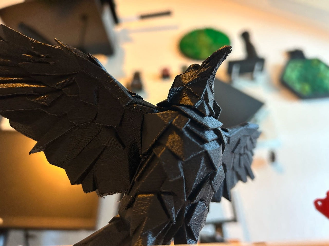 Beoals Black Faceted Crow Statue - Dynamic Wings Spread Geometric Art