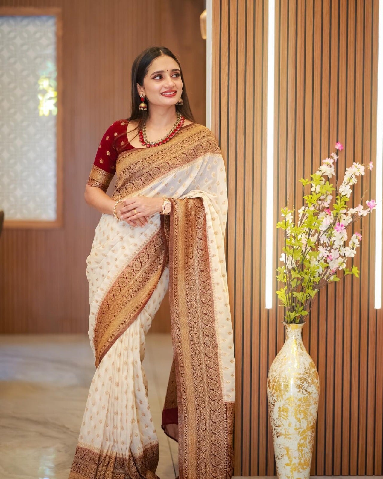 Pure Kanjivaram Silk Saree With Blouse Piece