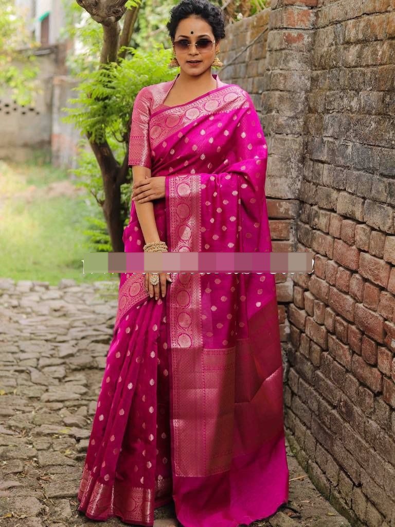 Women's Banarasi Lichi Silk Blend Woven Zari With Tussles Saree and Jacquard Woven Blouse Piece