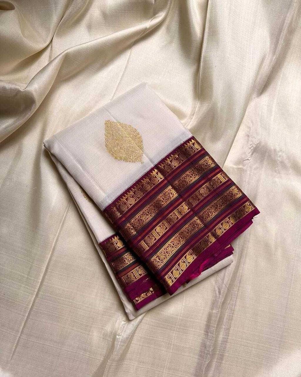 Pure Kanjivaram Silk Saree With Blouse Piece