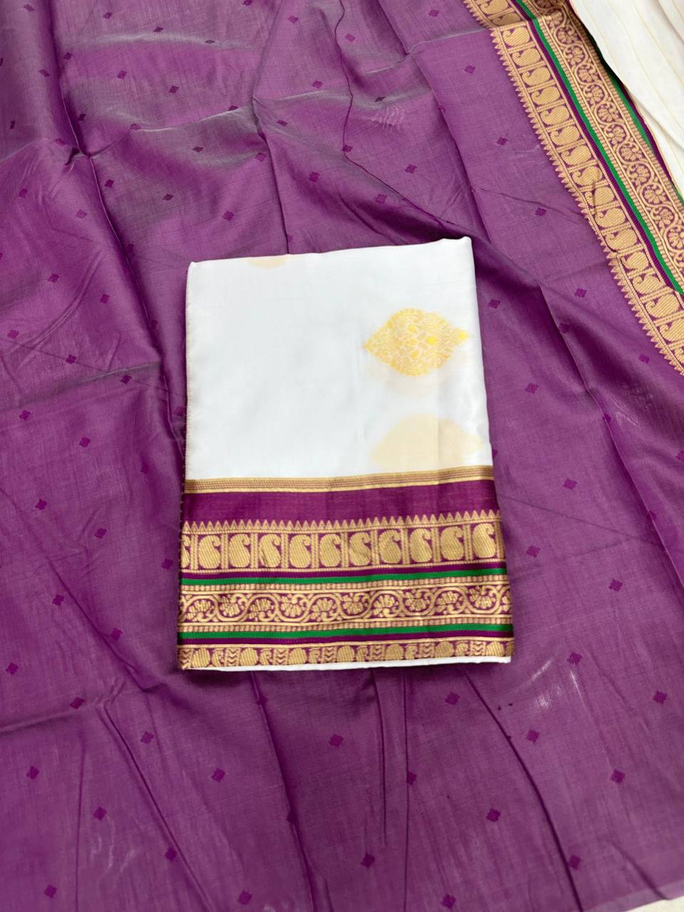 Pure Kanjivaram Silk Saree With Blouse Piece