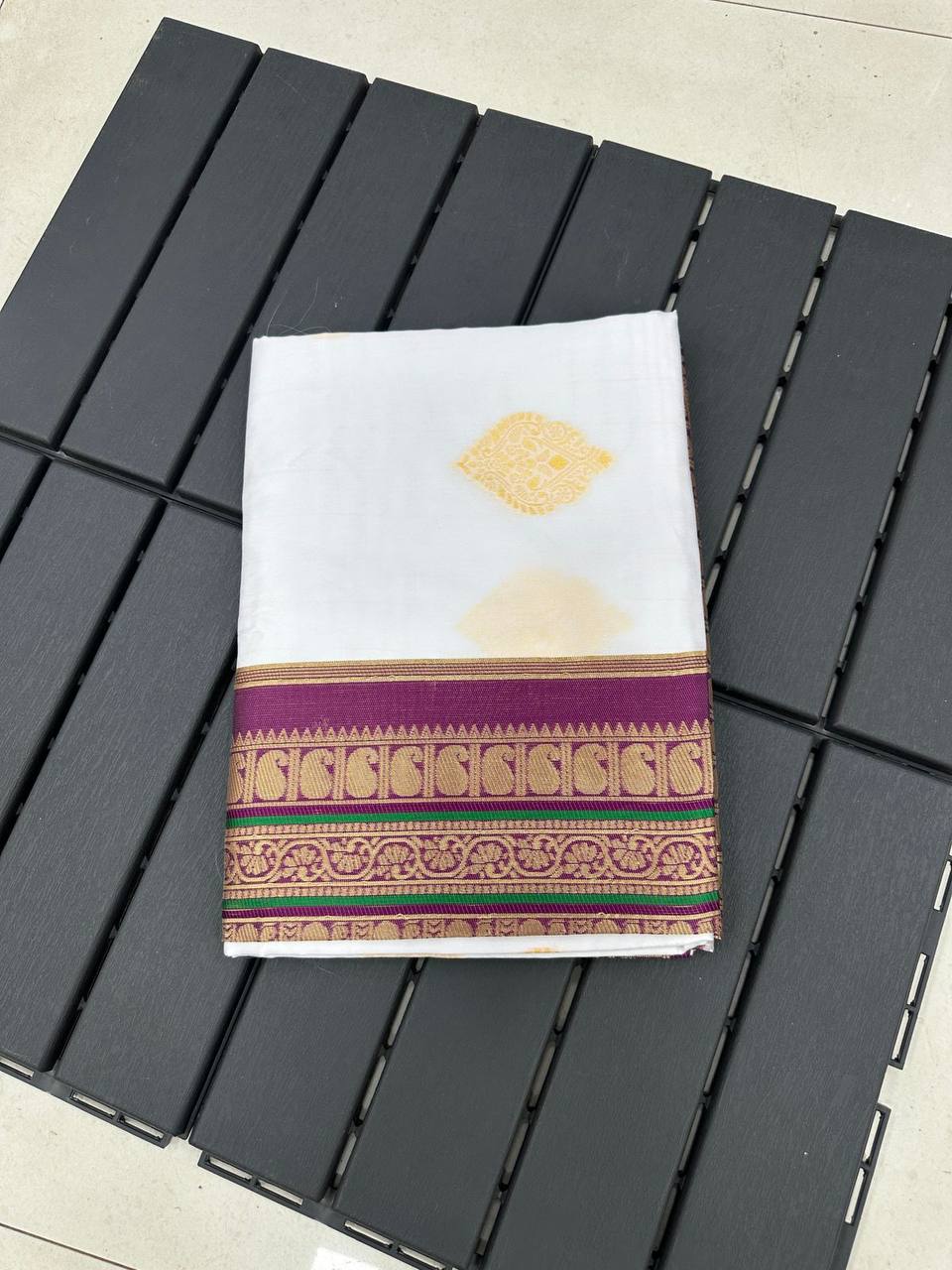 Pure Kanjivaram Silk Saree With Blouse Piece