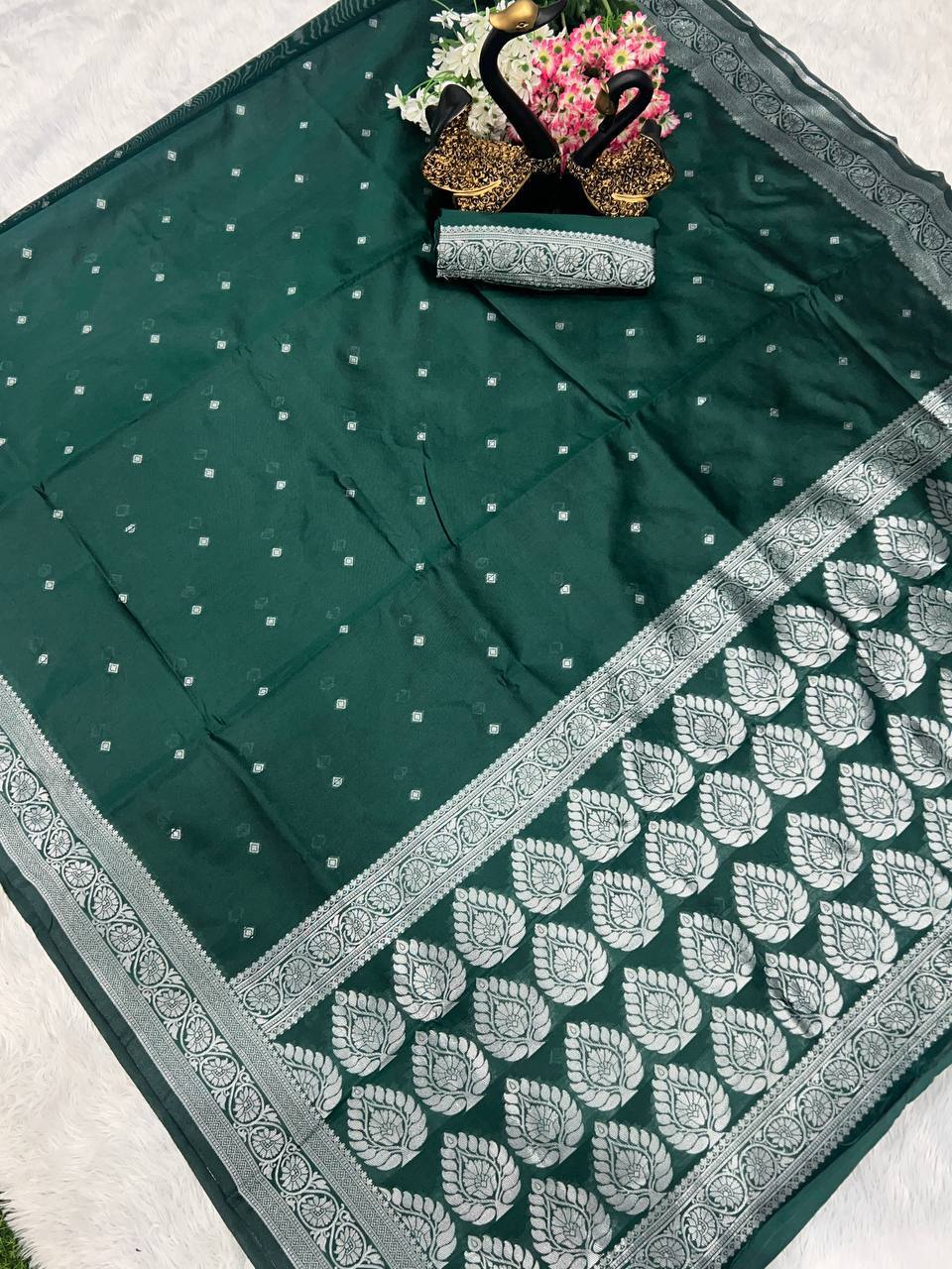 Women's Banarasi Silk Jacquard Saree GreenAlpha-New